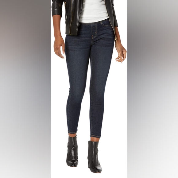 Signature by Levi Strauss Denim - Levi's pull on skinny jeans size 20 short.